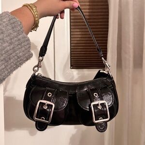Elegant Black Leather Handbag